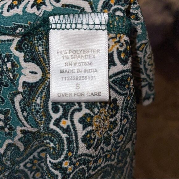 Valerie Stevens Geometric Print Blouse - Picture 6 of 7
